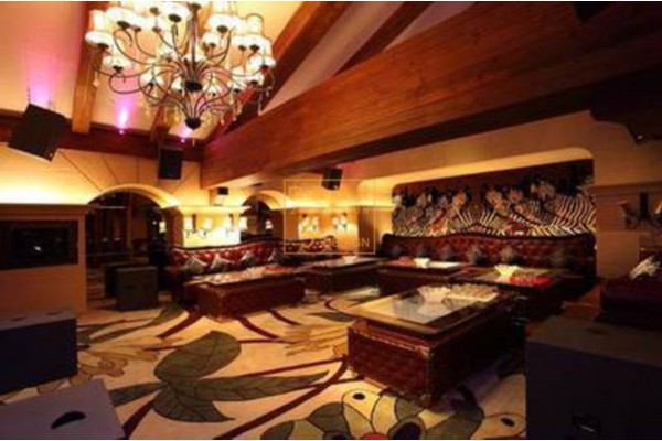 重庆北站北广场，按摩椅体验，赶路也能悠哉！